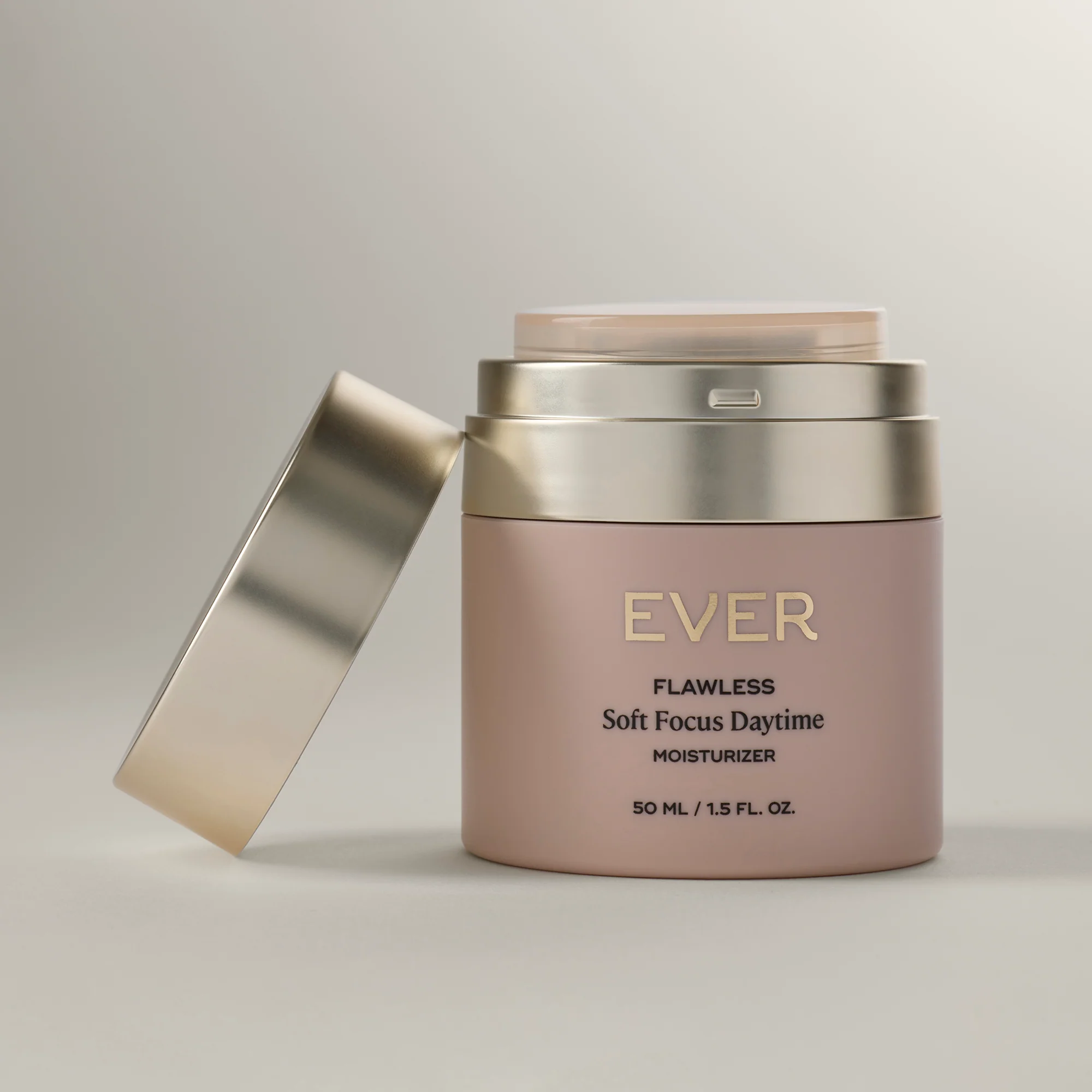 FLAWLESS Soft Focus Daytime Moisturizer - Image 5