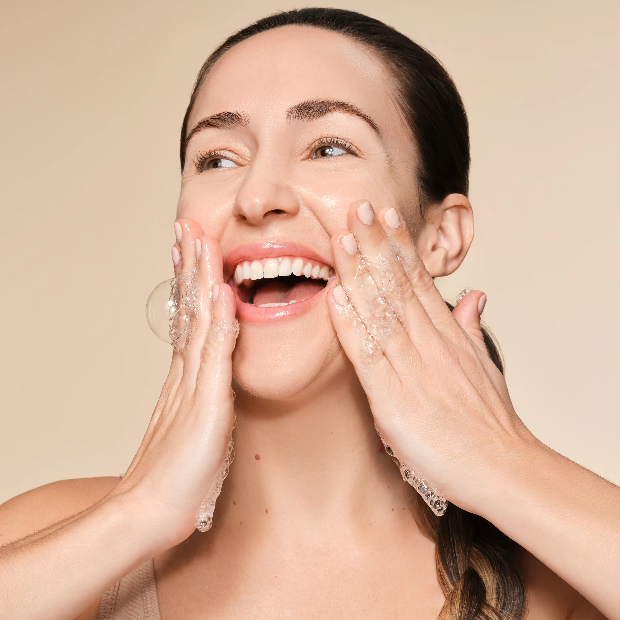 REBALANCE Gentle Purifying Cleanser - Image 5